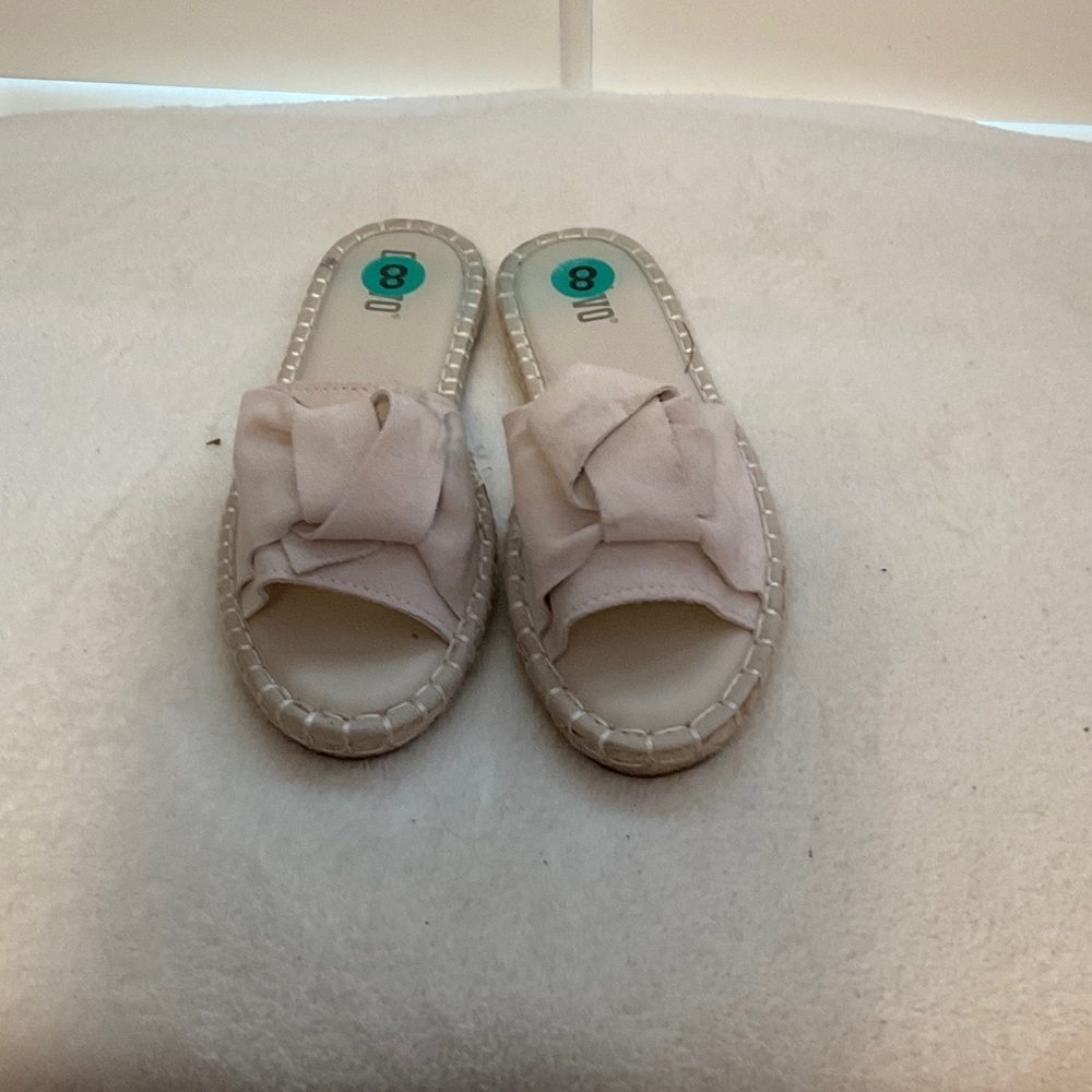 Crevo Women's Sandals in Cream